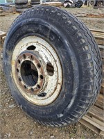 10.00-20 Truck Tire & Rim