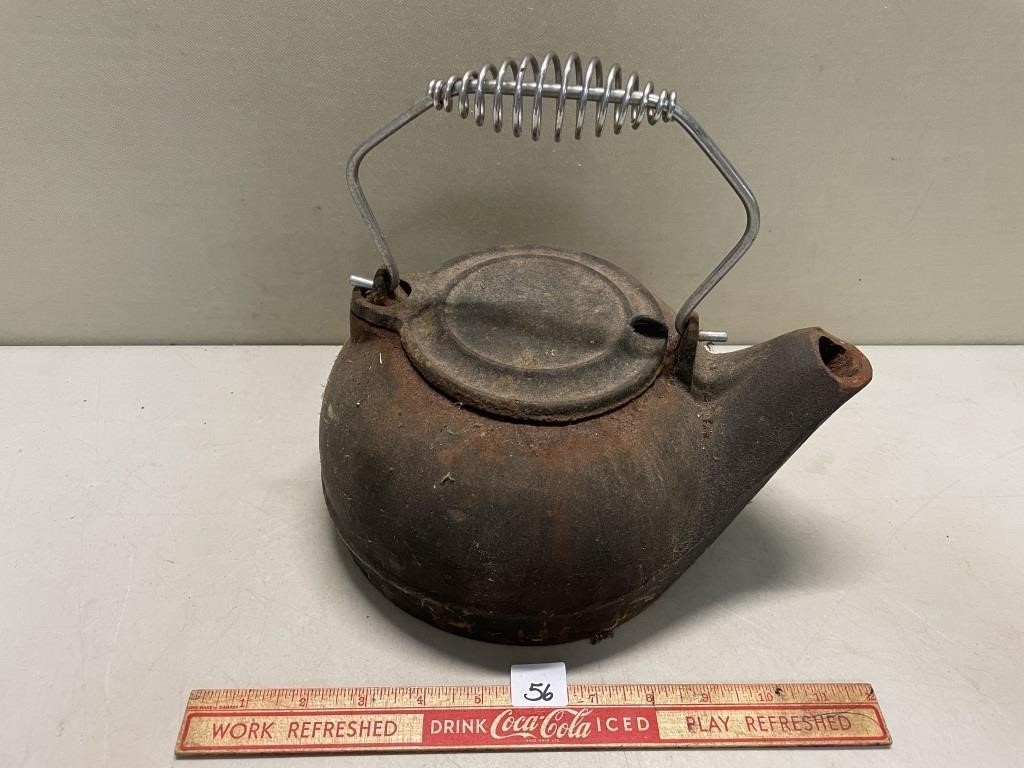 CAST IRON KETTLE