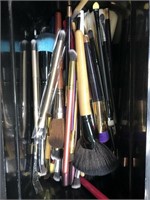 1X LOT NEW ASSORTED MAKEUP BRUSHES