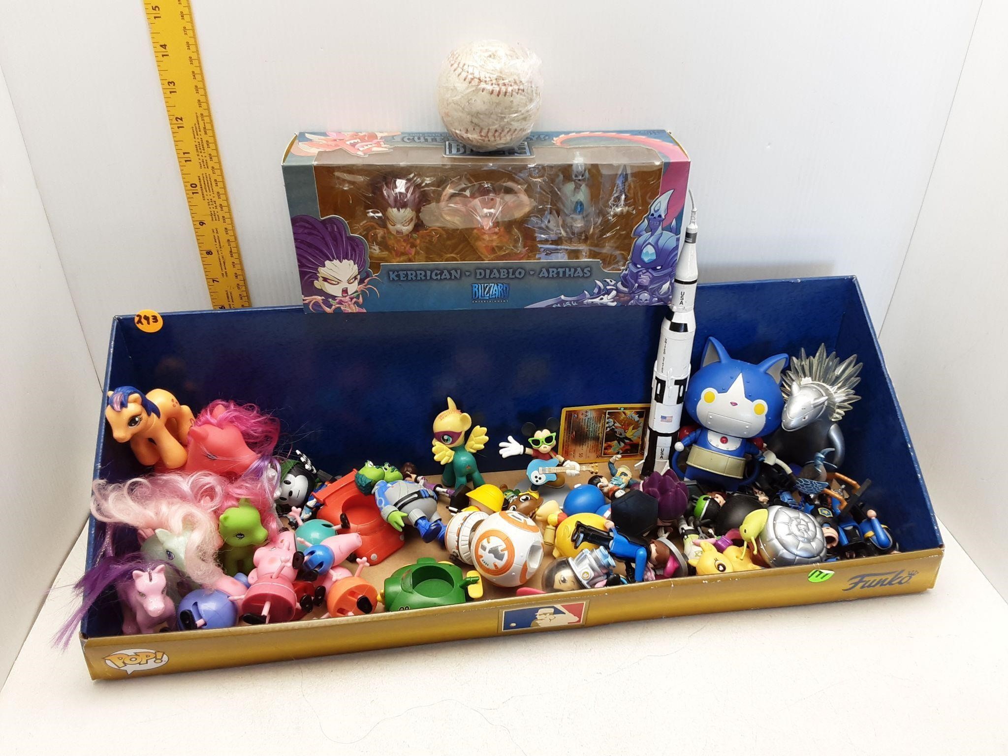 KIDS MISC. TOY COLLECTION INCLUDE BLIZZCON FIGURES