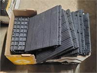 Box W/Easy Tile (12" x 12") Black Tiles