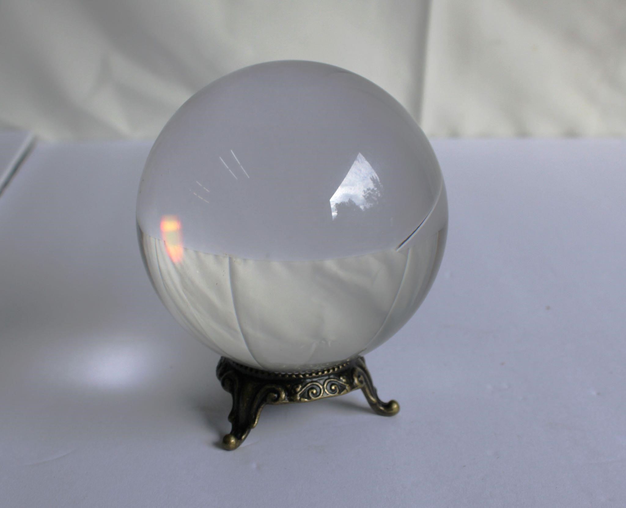 Crystal Ball 5.5" Tall 5.5" Wide Metal Base