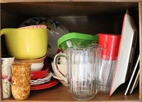 Misc. Collection of Kitchen Dishware