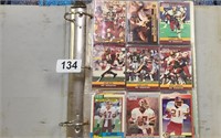 Vintage NFL Football Cards Binder ( 450 cards )