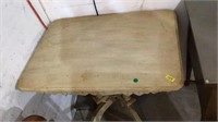 Wooden tabel