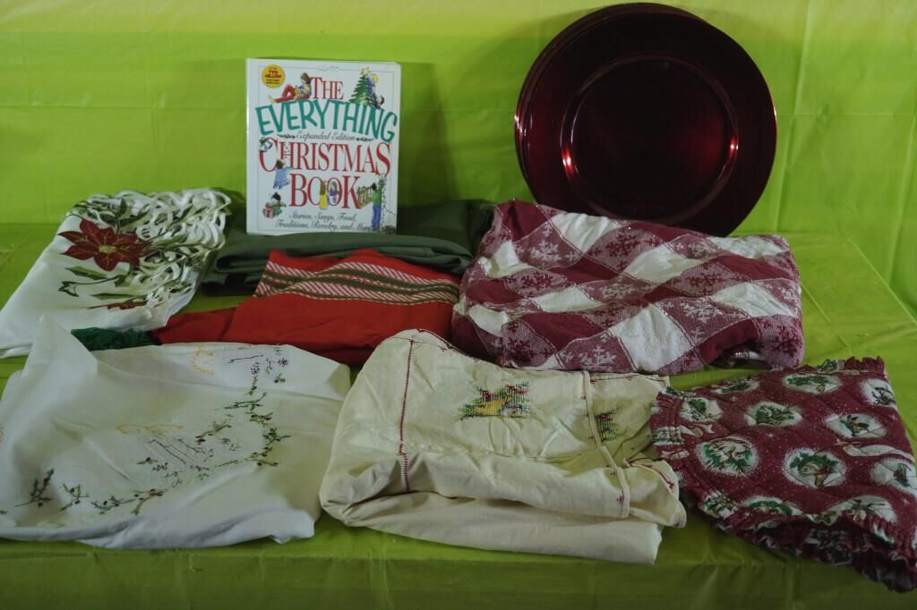 Chargers, Christmas Book, Table Cloths,Tree Skirts