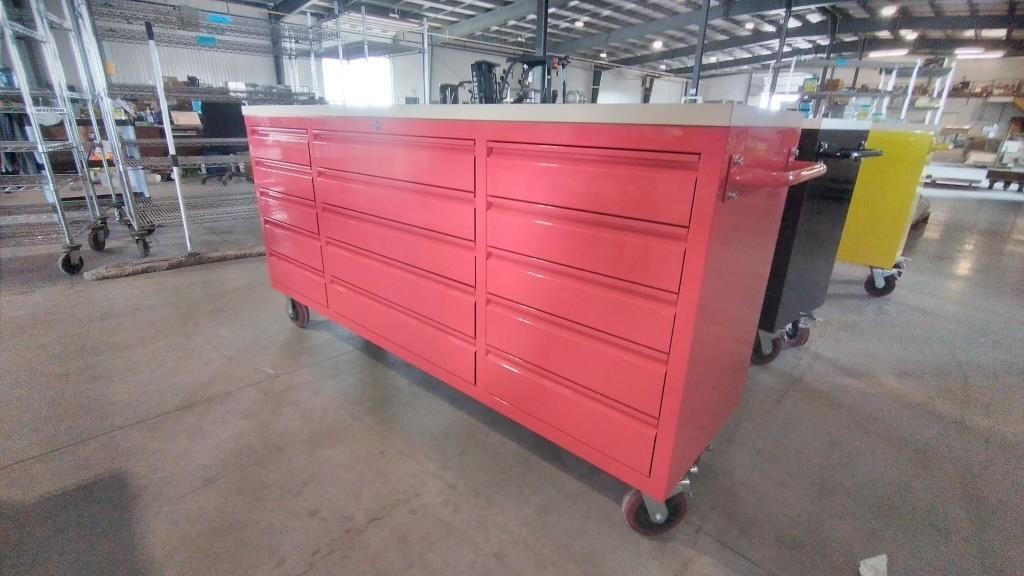 72" Rolling Tool Bench