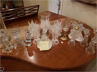 Collection of 15 glass acrylic angels, several