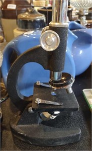 Vintage Microscope w/Accessories