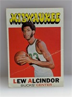 1971-72 Topps Lew Alcindor 100 Creases And Corner