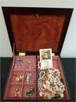 Vintage picture frame jewelry box 10.25x 9.25x