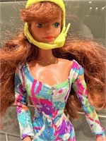 VTG Barbie Hot Skatin Midge Doll & Accessories