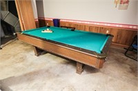 Pool Table (6) Poolsticks, Vintage IU Pennant