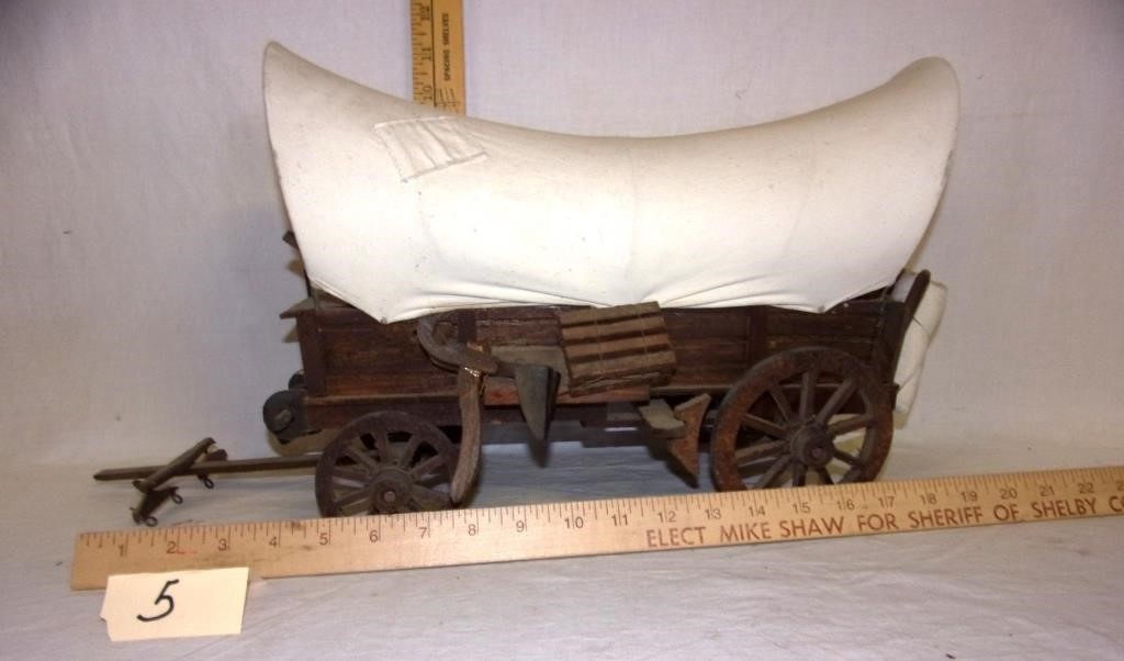 Conestoga wagon decor