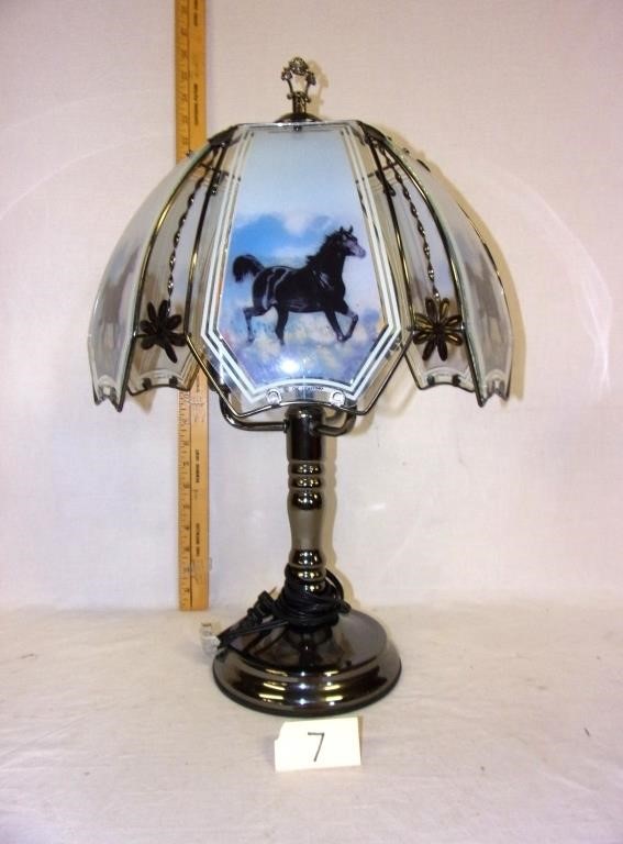 22 in. metal base touch lamp w/horse decor shade