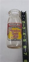 Meadow Gold 1/2pt. Bottle