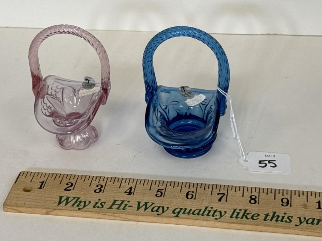 FENTON GLASS & COLLECTIBLES AUCTION