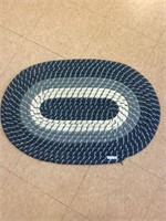 Oval braided rug 30"x21"