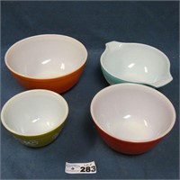 Various Pyrex Bowls