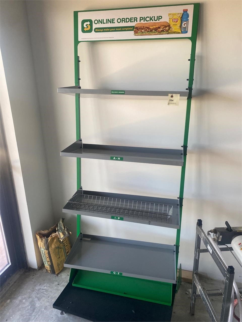 Chip display rack metal frame with shelves