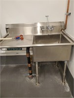 SS 1 COMPARTMENT SINK W/ LEFT DRAINBOARD