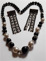 BEAD NECKLACE WITH EARRINGS