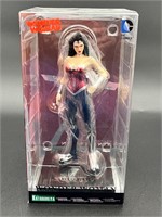 Wonder Woman 1/10 Scale Figure by Kotobukiya