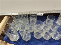 Glassware Set (8) Tall, (7) Short & (3) Other
