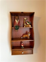 Whipple House Shelve/4 figurines, 3 foxes/bird