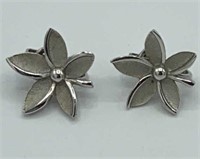 CROWN TRIFARI Brushed Silver Tone Flower Earrings
