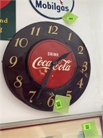 17 inch Coca-Cola clock, battery operated