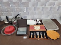 Kitchen mix lot set with cheese knife set