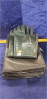 (4) Rubber Aprons & (1) Pair Of Rubber Gloves