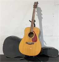 Yamaha 6 String Acoustic Guitar w/ Case F325