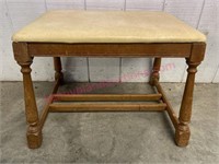 "Martinsville Old Hickory" vanity bench (maple)