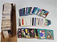 ASSORTMENT OF VARIOUS SPORTS CARDS