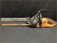 WORX 18 VOLT HEDGE TRIMMER WITH BATTERY AND