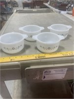 4 DYNAWARE BOWLS