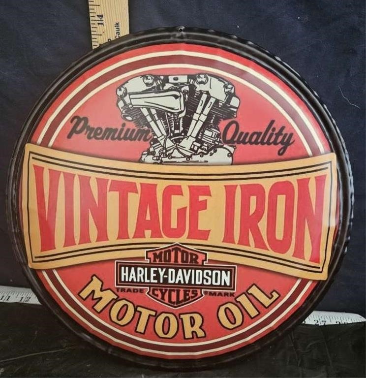 metal Harley Davidson sign