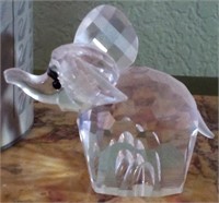 T - SWAROVSKI CRYSTAL ELEPHANT (L29)