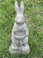 VINTAGE CONCRETE RABBIT HOLDING BASKET GARDEN