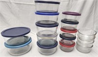 Glass Pyrex Storage containers with lids