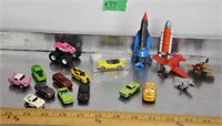 Miniature diecast/plastic vehicles