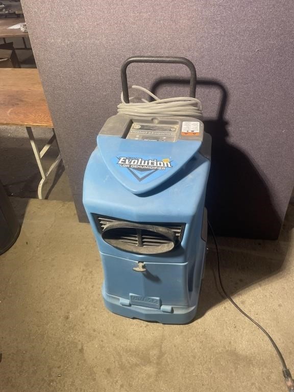 DRIEAZ evolution large dehumidifier, owner says in