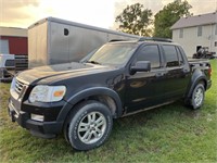 2009 Ford pick-up truck