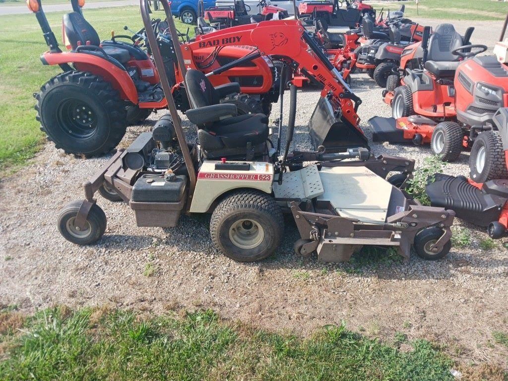 2019 Grasshopper 623 52 power fold