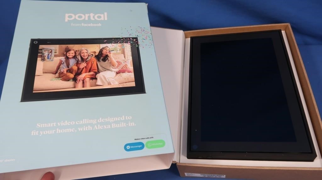 Portal from Facebook, Smart Video Calling w/Built