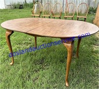 Dining Table w/ Leaf & 6 Chairs