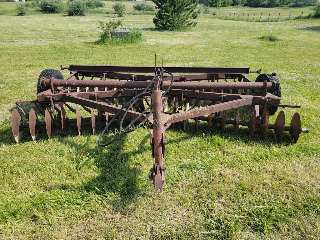 12ft disc, rust, rough tires, unknown if