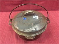 Cast Iron,Wagner Ware No 8 Dutch oven.